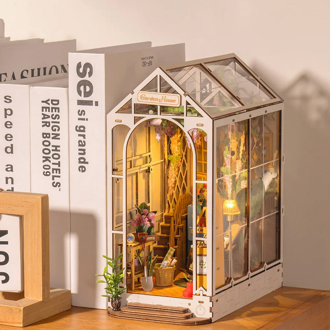 Holiday Greenhouse Book Nook Kit