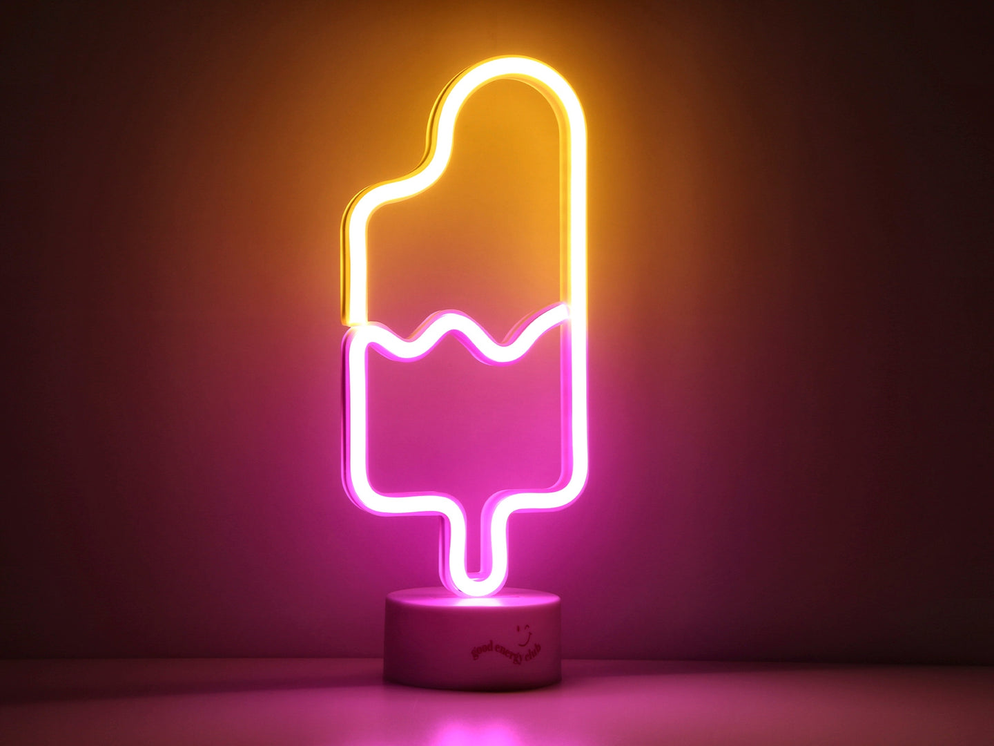 Led figurine ice cream